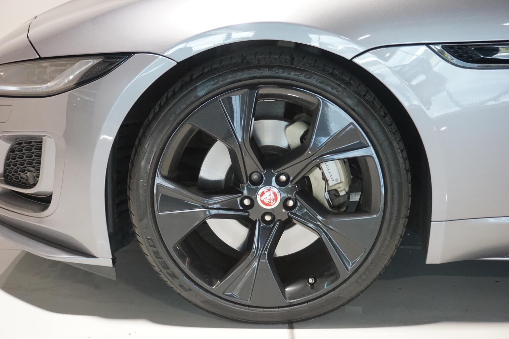 Jaguar F-Type 2.0i R-Dynamic Coupe 2dr Petrol Auto Euro 6 (s/s) (300 ps)